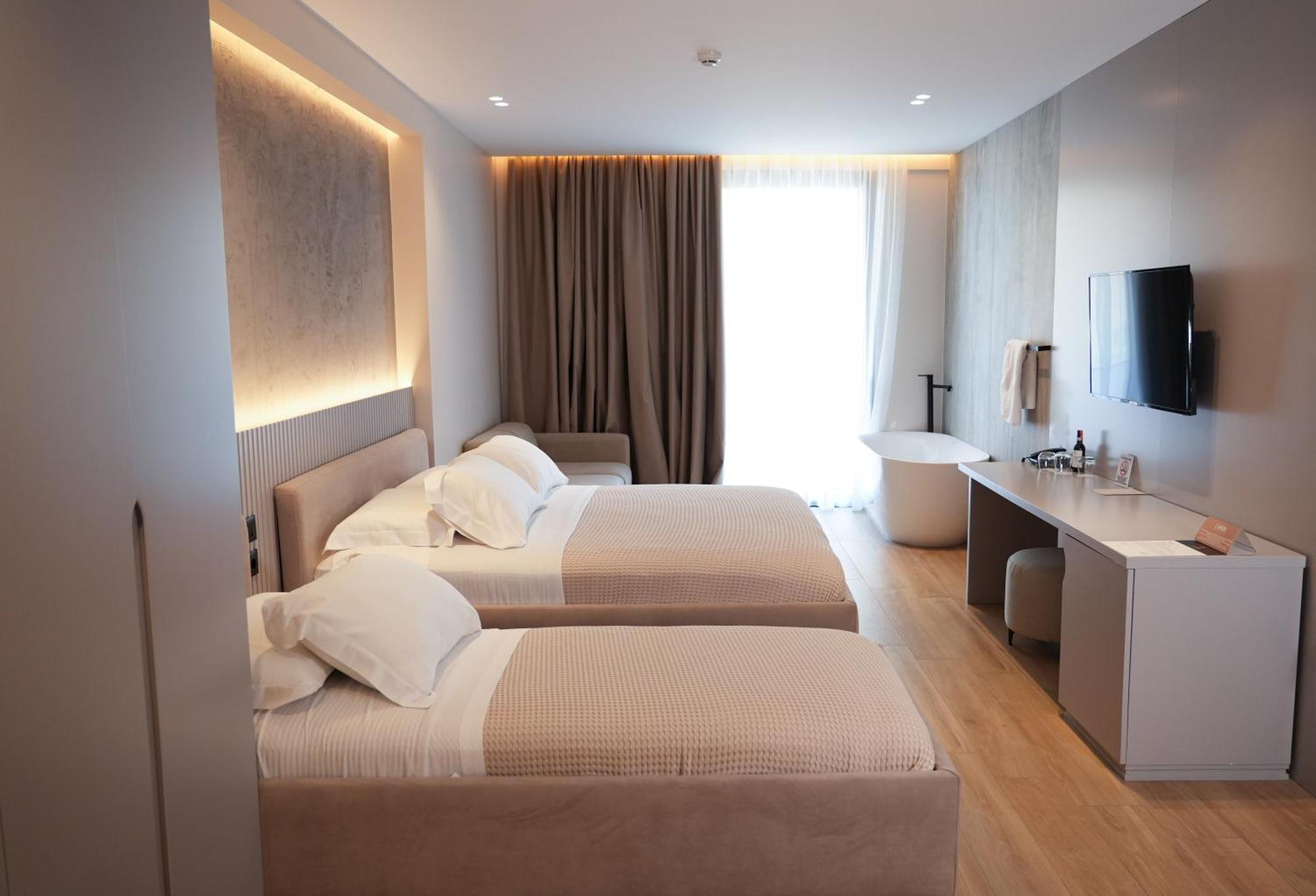 La Onda Hotel Durrës 外观 照片