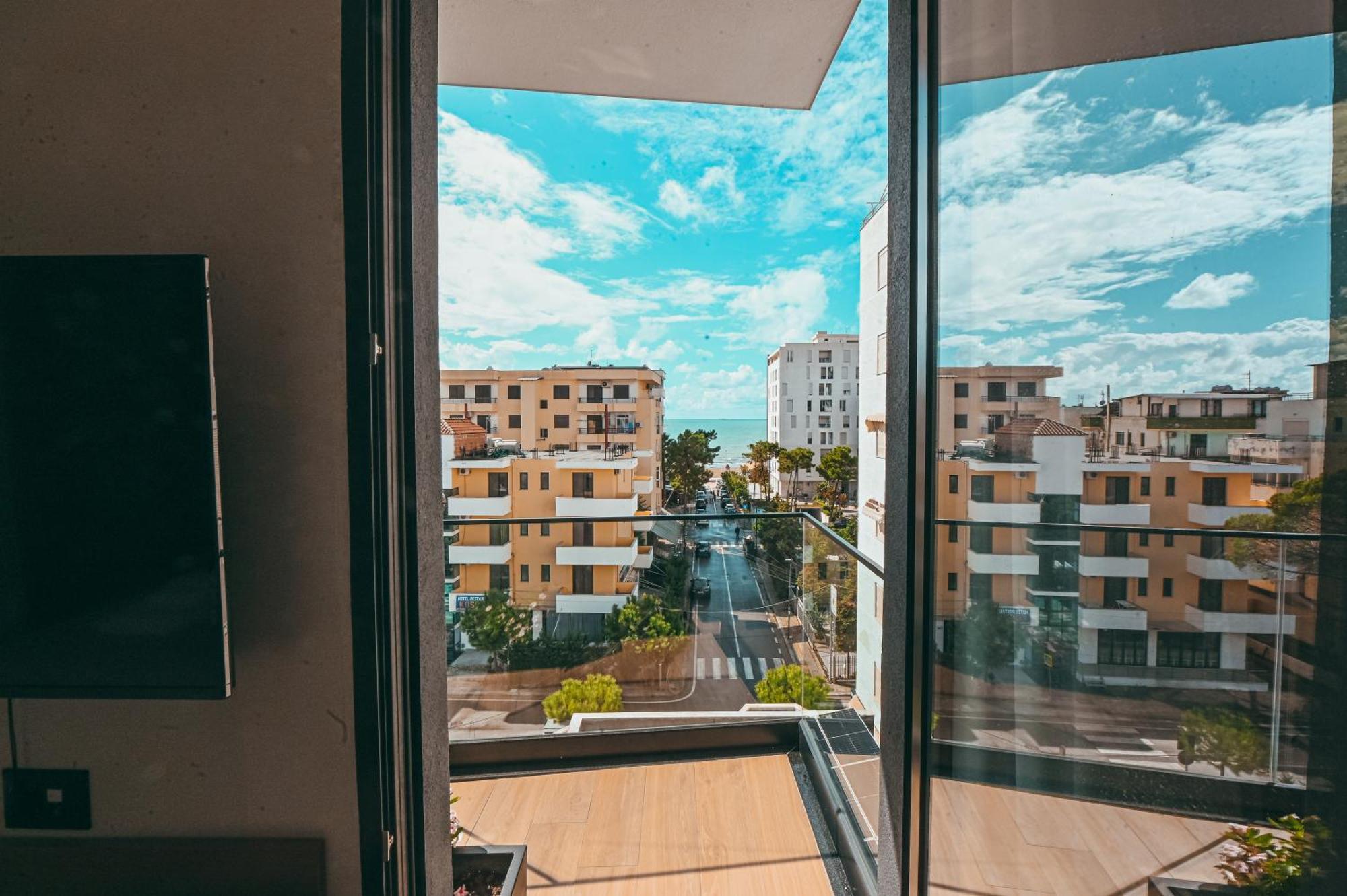 La Onda Hotel Durrës 外观 照片